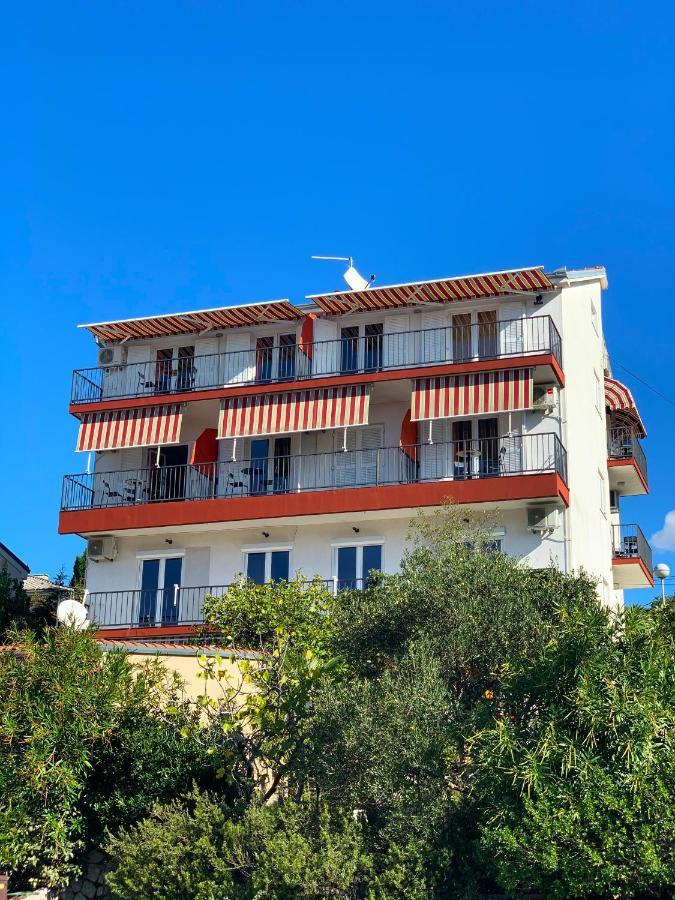 Apartments Julija Crikvenica Luaran gambar