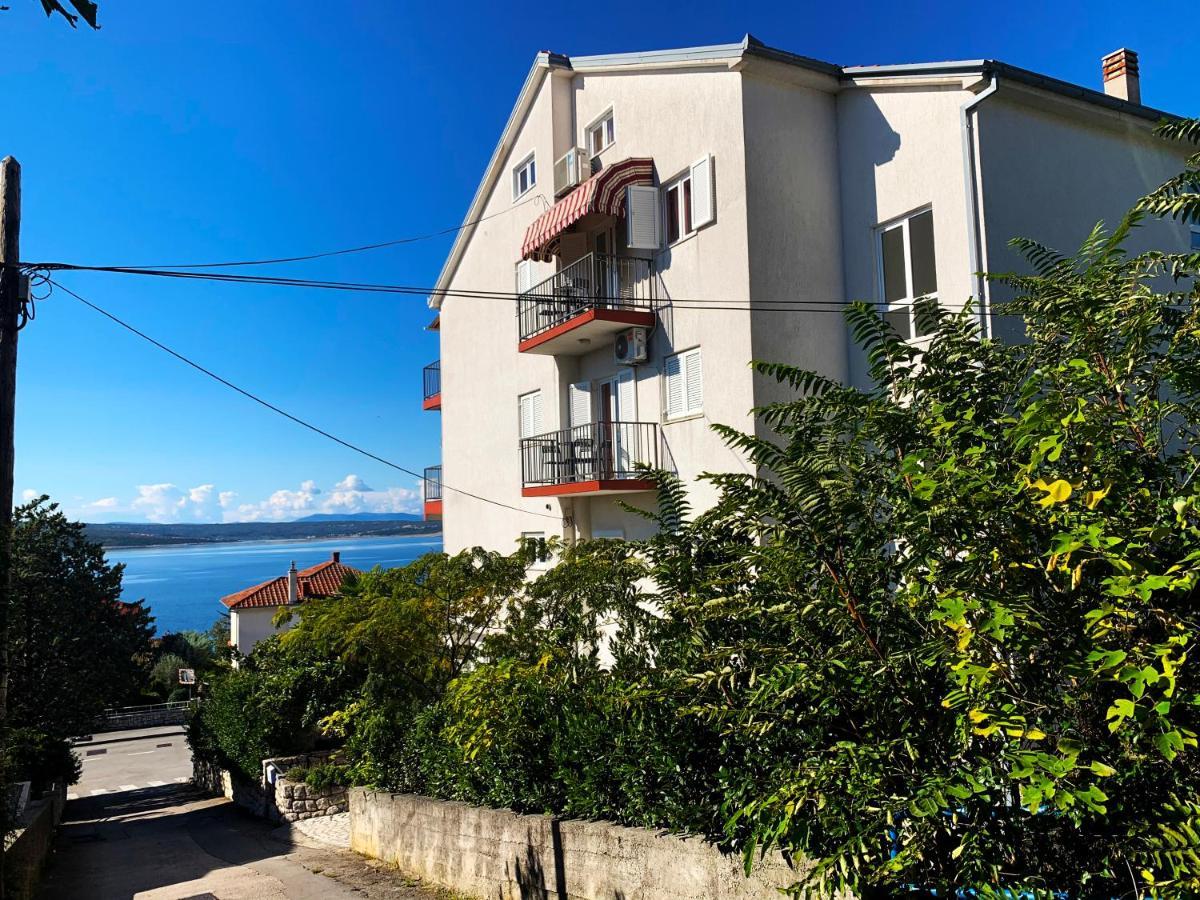 Apartments Julija Crikvenica Luaran gambar