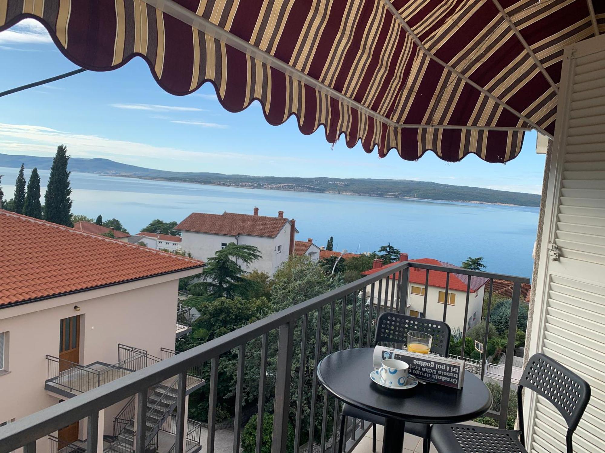 Apartments Julija Crikvenica Bilik gambar